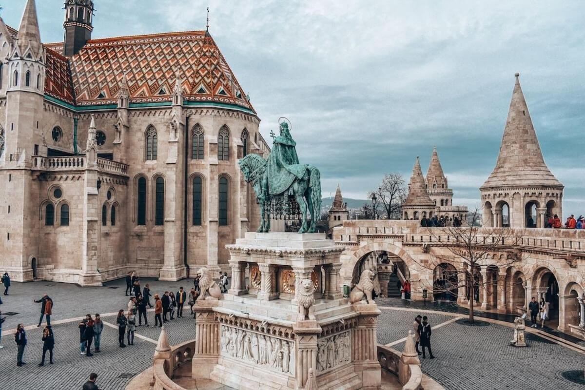 Appartamento Walk To Opera House - 3br Live In Designer Budapest